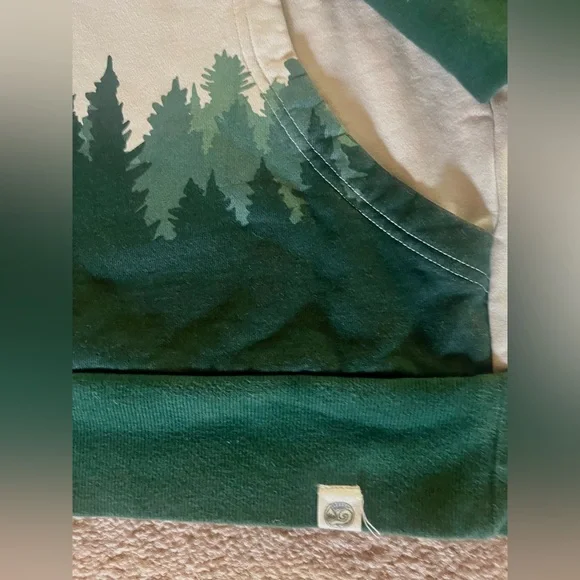 100% organic Cotton UNISEX
Fading Forest Hoodie With Oversized Hood - Picture 3 of 6